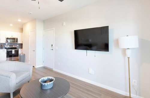 Townsite Apartamento | Landing | Spectacular 2BD, Rooftop Lounge, Pool