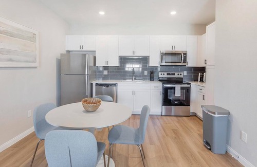 Townsite Apartamento | Landing | Spectacular 2BD, Rooftop Lounge, Pool