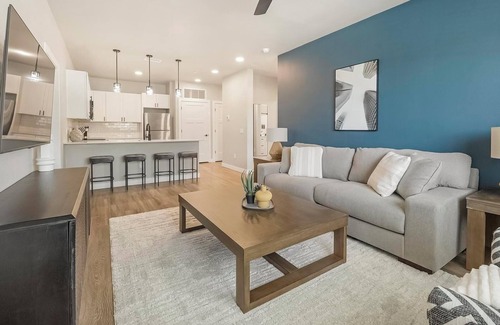 Goodyear Apartamento | Landing | Spectacular 2BD, Clubhouse