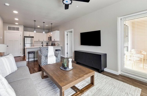 Goodyear Apartamento | Landing | Spectacular 2BD, Clubhouse