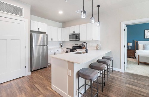 Goodyear Apartamento | Landing | Spectacular 2BD, Clubhouse