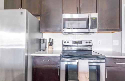 Katy Apartamento | Landing | Modern 2BD, Courtyard, Clubhouse