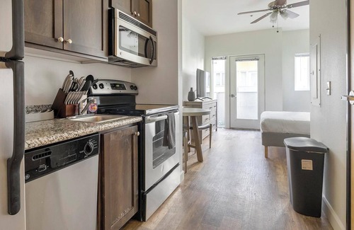Pearl District Apartamento | Landing | Spectacular Studio, Courtyard, Gym