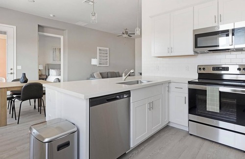 Oro Valley Apartamento | Landing | Spectacular 2BD, Pool