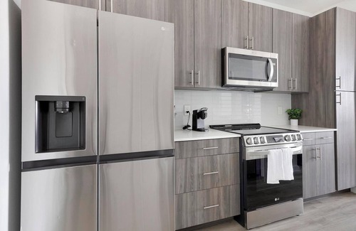 San Antonio Apartamento | Landing | Amazing 1BD, Pool, Gym
