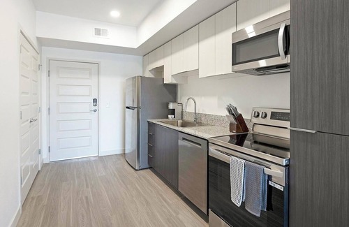 North Mountain Apartamento | Landing | Stunning 1BD, Gym, Pool