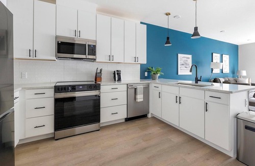 Civic Center Apartamento | Landing | Stunning 1BD, Rooftop Lounge, Gym