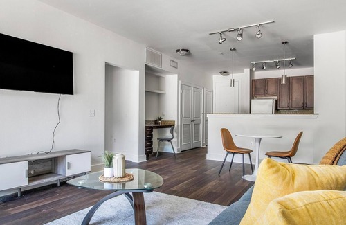 Irving Apartamento | Landing at City North - 1 Bedroom in Valley Ranch