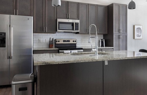 Stone Oak Apartamento | Landing | Stylish 1BD, Gym, Game Room
