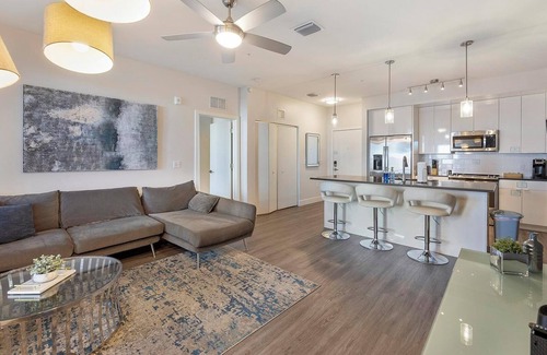 Port Tampa City Apartamento | Landing | Spectacular 2BD, Pool, Clubhouse