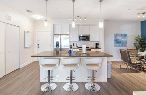 Port Tampa City Apartamento | Landing | Spectacular 2BD, Pool, Clubhouse