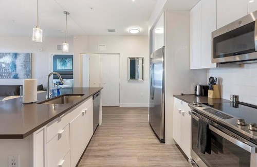 Port Tampa City Apartamento | Landing | Spectacular 2BD, Pool, Clubhouse