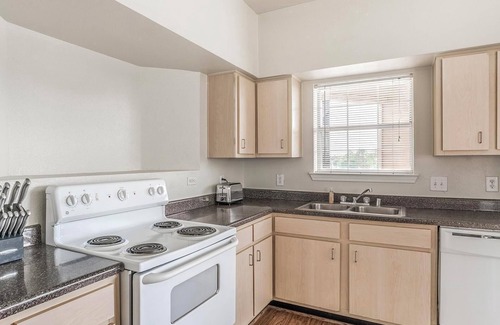 Southbelt/Ellington Apartamento | Landing | Stunning 2BD, Pool, Clubhouse
