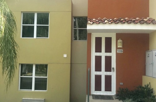 Puntas Villa | Ver Villiage aterrizar en el corazón de Puntas.