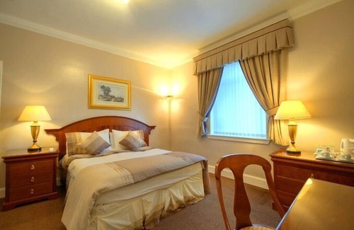 F-8 Sector Casa | Landmark Guest House