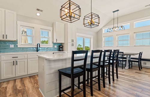 Corolla Casa | Landon Sea: Private Pool, Hot Tub, Dog-Friendly