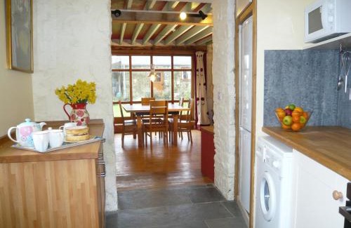 Kilgetty Casa | Landsker