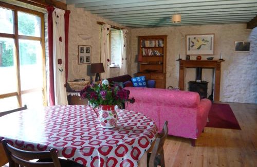 Kilgetty Casa | Landsker