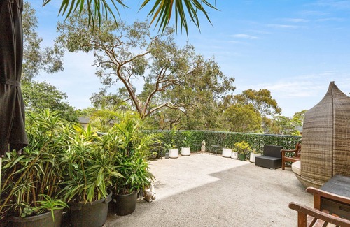 Artarmon Apartamento | Lane Cove - LON08 - Longueville Road - Modern 2BR with Garden, Terrace Balcony in Leafy Lane Cove