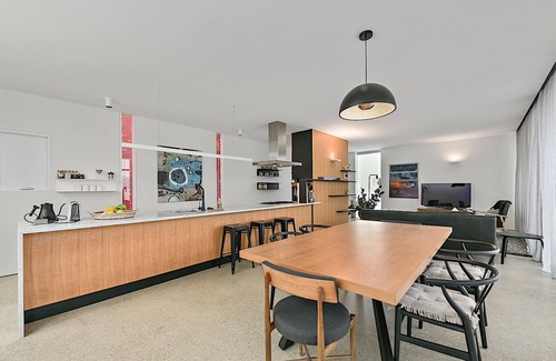 Launceston CBD Casa | Lane House: 2 BR, 2 BA House in Launceston, Sleeps 4