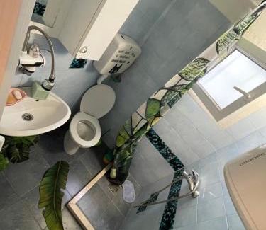 Risan Casa | Laniakea small apartment in shared house