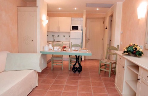Pula Hotel | Lantana Resort Hotel & Apartments