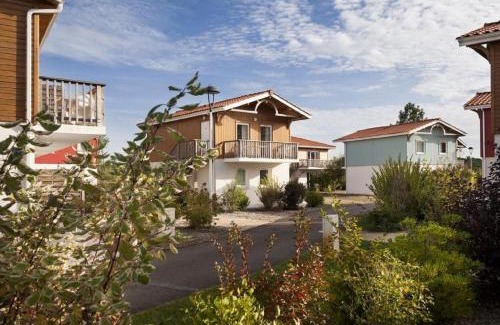 Parentis-en-Born Complejo | Laouchet Le Hameau des Grands Lacs