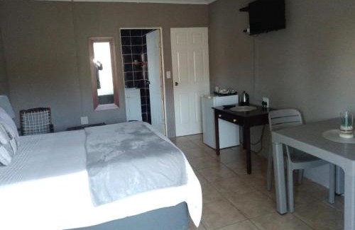 Phuthaditjhaba Casa | Lapaleholo Guesthouse