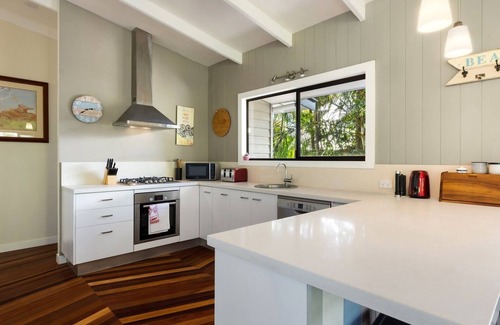 New Brighton Casa | LAQUA, TOP NOTCH, Par EXCELLENCE