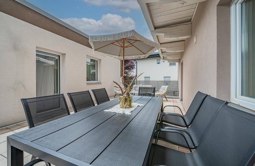 Schonbach Casa | Large, cosy holiday flat with terrace