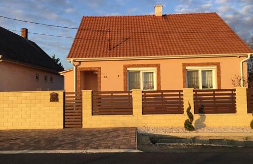 Kisvarda Apartamento | Lara Apartman