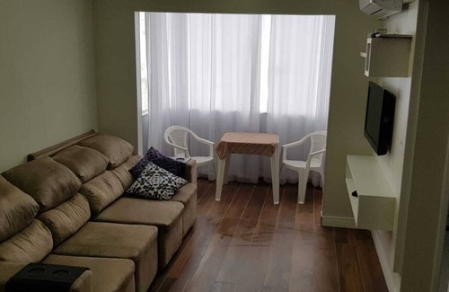 Centro Apartamento | Large and furnished apartment. Central location and 150 meters from the beach.