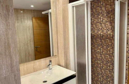 El Port Apartamento | Large Apartment near FIRA and City Center