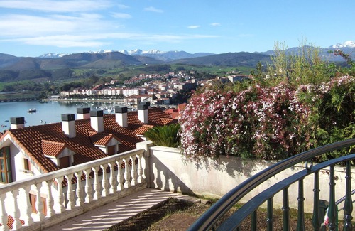 San Vicente de la Barquera Cabaña | Gran casa de pueblo con magníficas vistas