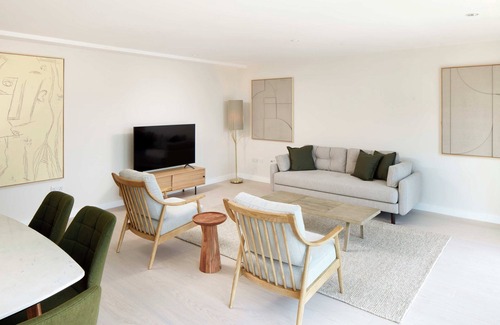 Bishop's Apartamento | Large 1 bed - with fantastic views - Close to the South Bank & Waterloo Station