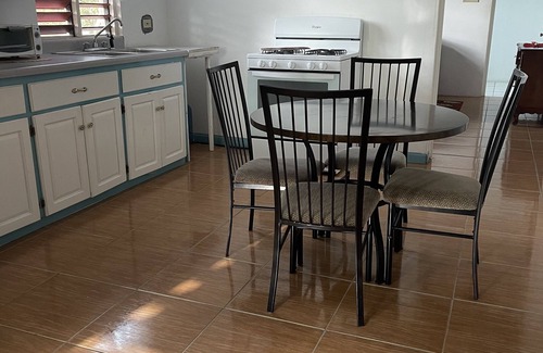 Santoy Hanover Apartamento | Large 1 bedroom apartment WiFi