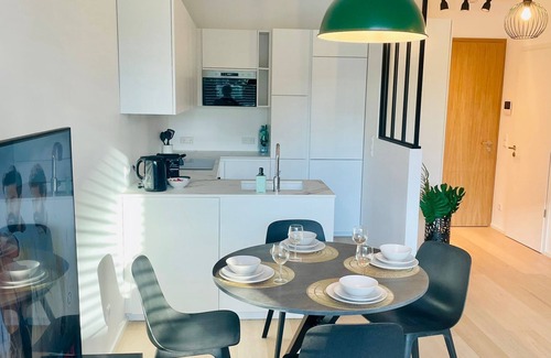 Gare Apartamento | Large 1 bedroom -Center terrace parking