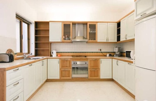 Sliema Apartamento | Large (180sq.m) apartment near the sea(5 min walking) , sea view