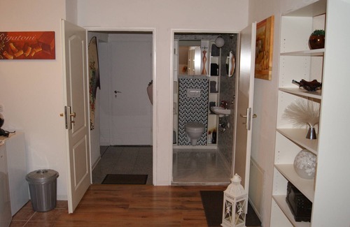 Hohenhaus Apartamento | Gran Wohnug con 2 dormitorios Messenähe