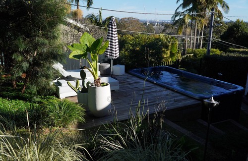 Lane Cove Casa | Large 2 storey house in east Lane Cove with amazing amenities 10 min from CBD.