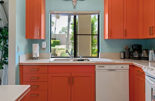 Palm Springs Casa | Large 2bd condo in Desert Princess Country Club