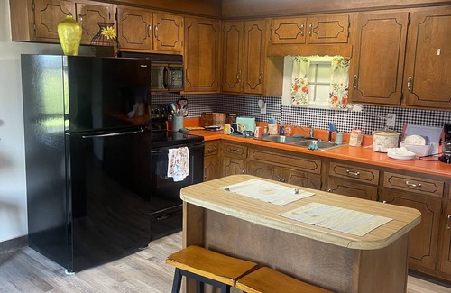 Baxter Cabina | Large 2Br Remodeled Cabin!