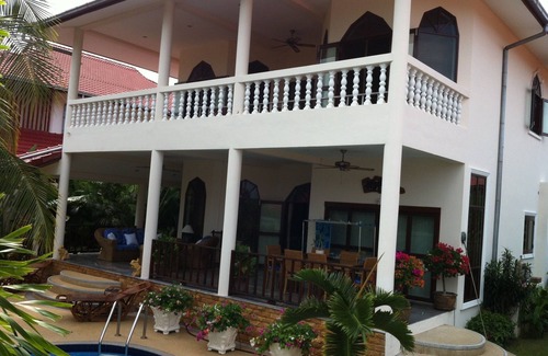Nong Kae Villa | Gran villa de 3 dormitorios con piscina en la playa real de Tailandia, campo de golf de Hua Hin