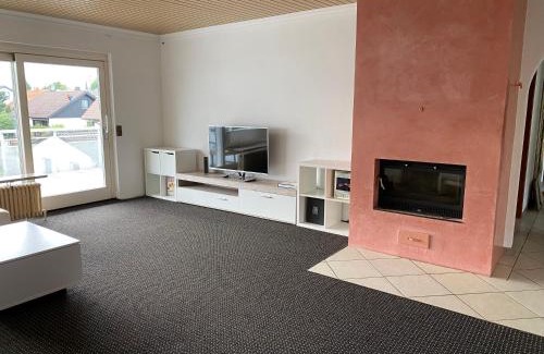 Munchen District Apartamento | Large 3-BR Apt for 6 - direct train to Oktoberfest