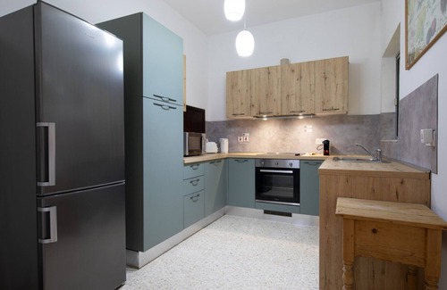 Sliema Apartamento | Large 3bedroom apartment near rocky beach MCRE1-1