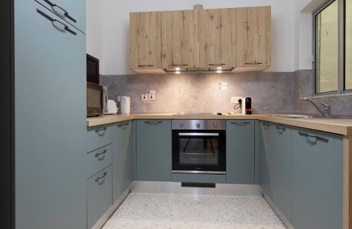 Sliema Apartamento | Large 3bedroom apartment near rocky beach MCRE1-1