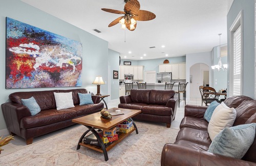 Ridgewood Lakes Casa | Large 4/5 bedroom private screened pool home on quiet street not overlooked