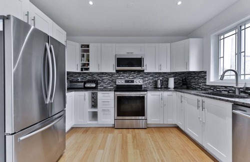 Saint-Hubert Casa | Large 4 Bed House - 25mn from Montreal