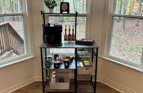 Murfreesboro Casa | Large 4-bedroom house in Murfreesboro with Game Room & Pet Friendly - Sleeps 12