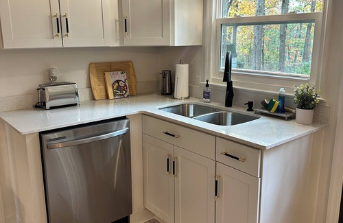 Murfreesboro Casa | Large 4-bedroom house in Murfreesboro with Game Room & Pet Friendly - Sleeps 12